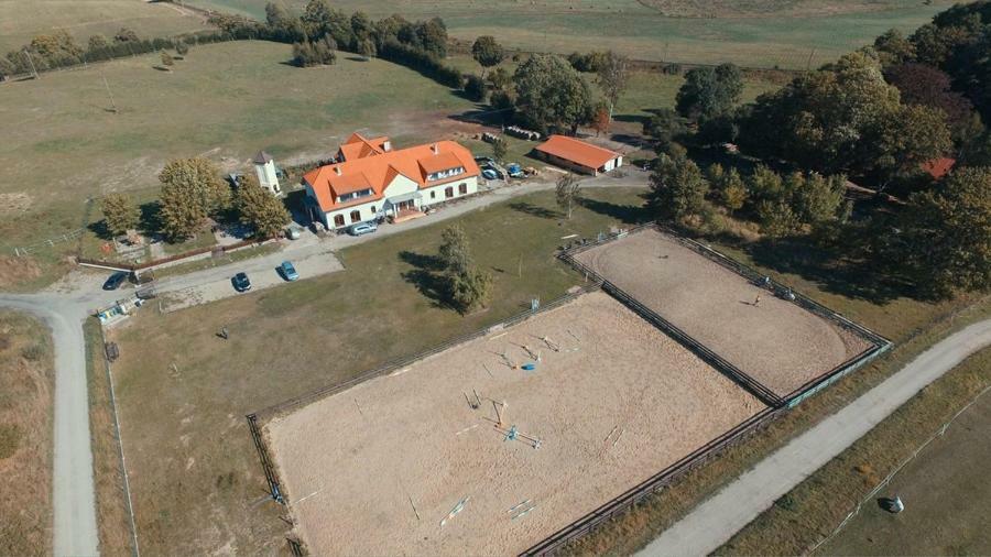 Lipowy Dwor Villa Шчечинек Екстериор снимка